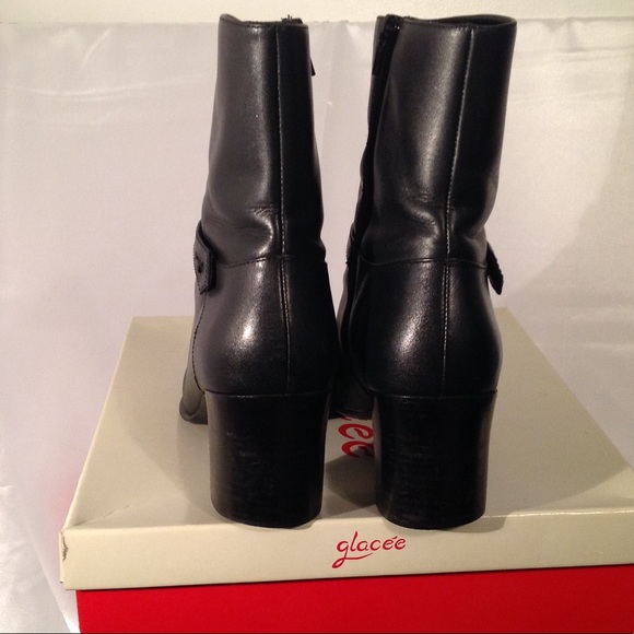 Boots - Picture 5 of 7